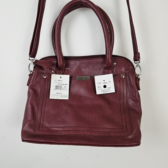 ROOTS 73 RED Leather Crossbody Shoulder bag Canada NWT - Picture 1 of 12